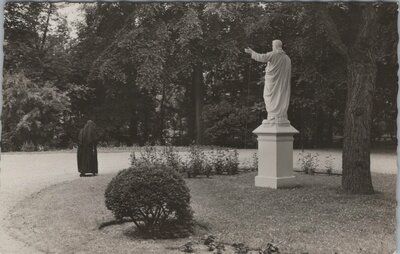 BENNEBROEK - H. Hartbeeld Zrs. Franciscanessen Moederhuis