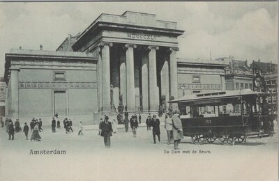 AMSTERDAM - De Dam met Beurs