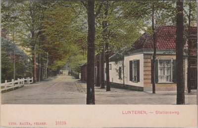 LUNTEREN - Stationsweg