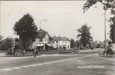 VOORTHUIZEN - Hoofdstraat