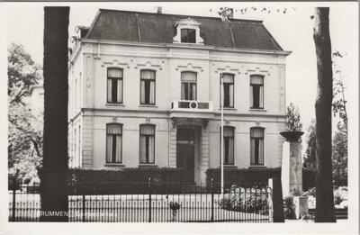 BRUMMEN - Gemeentehuis