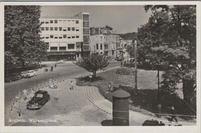 ARNHEM - Willemsplein