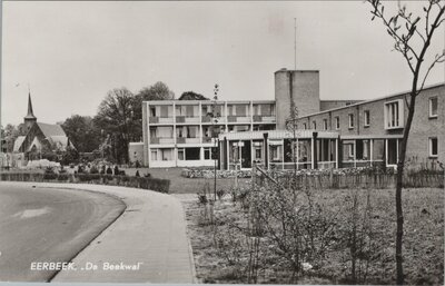 EERBEEK - De Beekwal