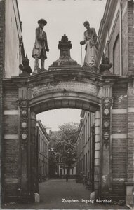 ZUTPHEN - Ingang Bornhof