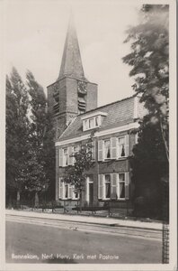 BENNEKOM - Ned. Herv. Kerk met Pastorie