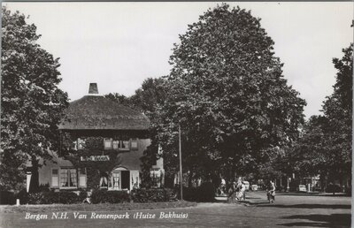 BERGEN N. H. - Van Reenenpark (Huize Bakhuis)