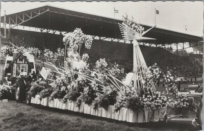 AALSMEER - Bloemencorso Aalsmeer Bloem en Operette