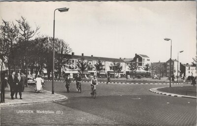 IJMUIDEN - Marktplein (O.)