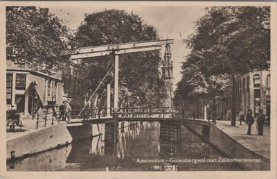 AMSTERDAM - Groenburgwal met Zuiderkerktoren