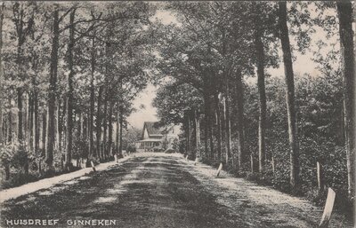 GINNEKEN - Huisdreef