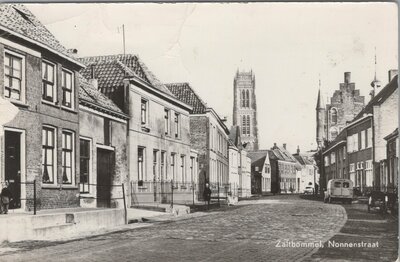 ZALTBOMMEL - Nonnenstraat
