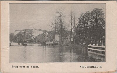 NIEUWERSLUIS - Brug over de Vecht