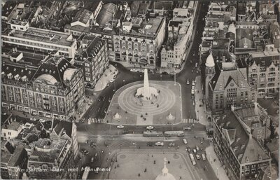 AMSTERDAM - Dam met Monument