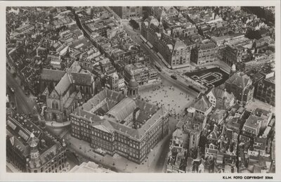 AMSTERDAM - Dam met Koninklijk Paleis