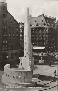 AMSTERDAM - Dam met Nationaal Monument