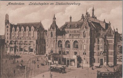 AMSTERDAM - Leidscheplein en Stadsschouwburg