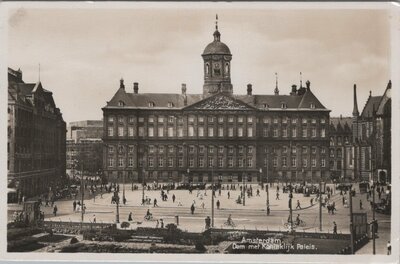 AMSTERDAM - Dam met Koninklijk Paleis