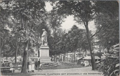 AMSTERDAM - Plantsoen met Standbeeld van Rembrandt
