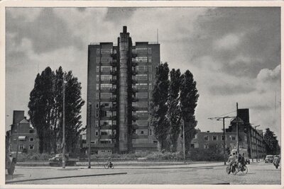 AMSTERDAM - Wolkenkrabber Victoriaplein