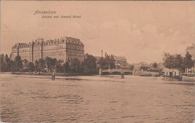 AMSTERDAM - Amstel met Amstel Hotel