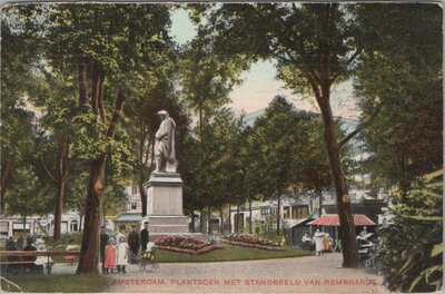AMSTERDAM - Plantsoen met Standbeeld van Rembrandt