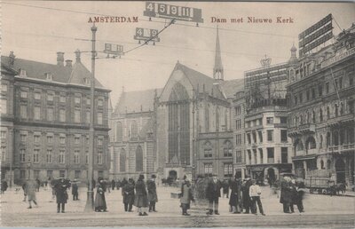 AMSTERDAM - Dam met Nieuwe Kerk