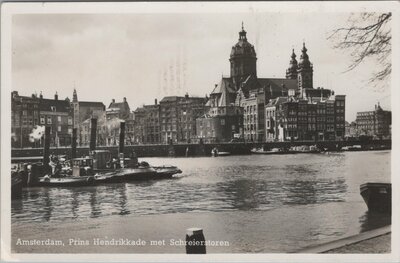 AMSTERDAM - Prins Hendrikkade met Schreierstoren