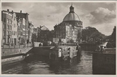 AMSTERDAM - Sinel met Luth. Kerk