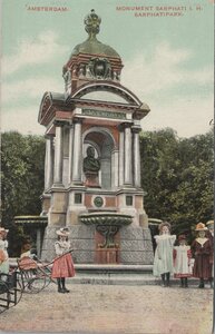 AMSTERDAM - Monument Sarphati i. h. Sarphatipark