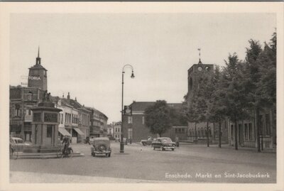 ENSCHEDE - Markt en Sint-Jacobuskerk