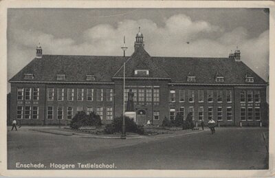 ENSCHEDE - Hoogere Textielschool