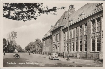 ENSCHEDE - Hogere Textielschool