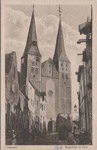 DEVENTER - Bergstraat en Kerk