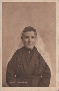 NOORD - BEVELAND - Klederdracht