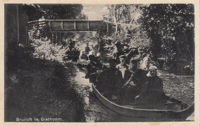 GIETHOORN - Bruiloft te Giethoorn