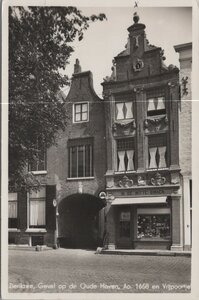 ZIERIKZEE - Gevel op de Oude Haven ao. 1658 en Vrijpoortje