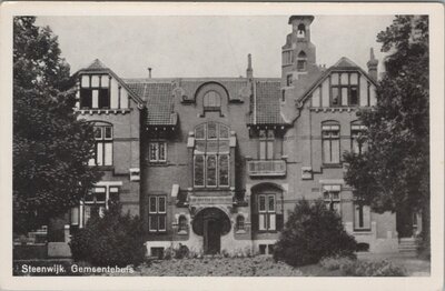 STEENWIJK - Gemeentehuis