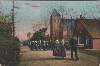 STAPHORST - Kerkuitgang