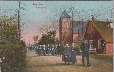 STAPHORST - Kerkuitgang