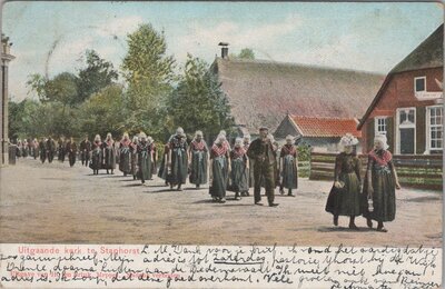 STAPHORST - Uitgaande kerk te Staphorst