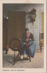 STAPHORST - Aan het Spinnewiel