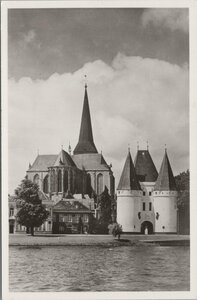 KAMPEN - Koornmarktspoort met Boven of St. Nicolaaskerk