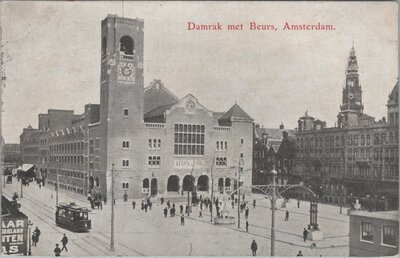AMSTERDAM - Damrak met Beurs