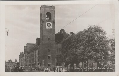 AMSTERDAM - Damrak - Beurs
