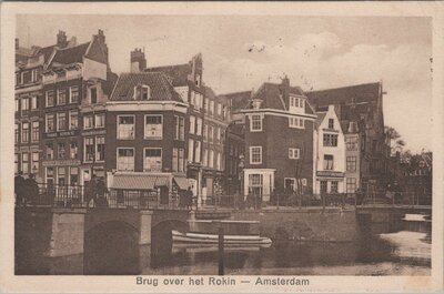 AMSTERDAM - Brug over het Rokin