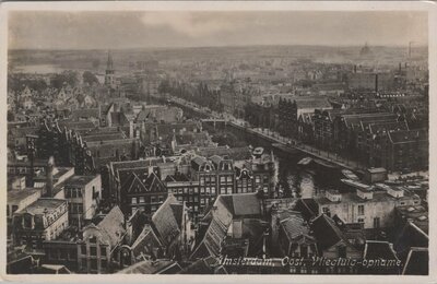 AMSTERDAM - Oost, Vliegtuig-Opname