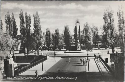 AMSTERDAM - Van Heutzmonument Apollolaan