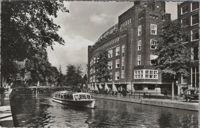 AMSTERDAM - O. Z. Voorburgwal met Stadhuis