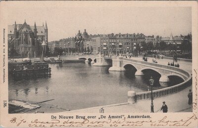 AMSTERDAM - De Nieuwe Brug over de Amstel