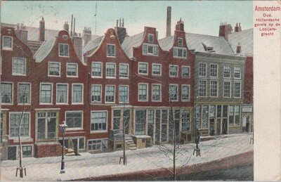 AMSTERDAM - Oud Hollandsche gevels op de Looijersgracht